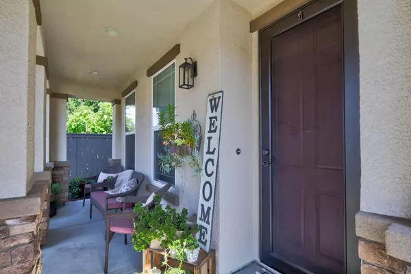 1545 Snapdragon LN, Roseville, CA 95747