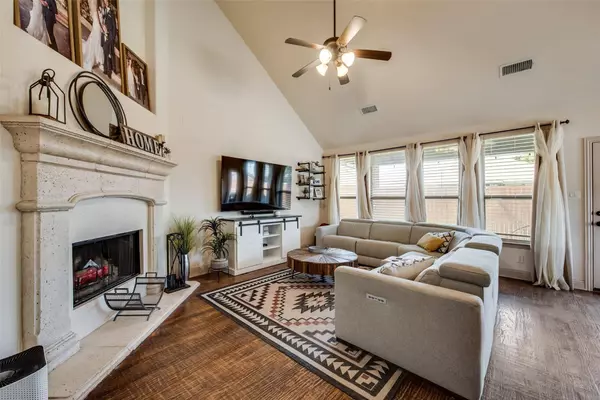 2657 Sandcherry Drive, Fort Worth, TX 76244