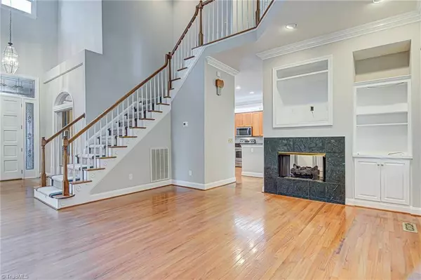 54 Kinglet CIR, Greensboro, NC 27455