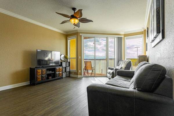 162 BRENT CIR, Oldsmar, FL 34677