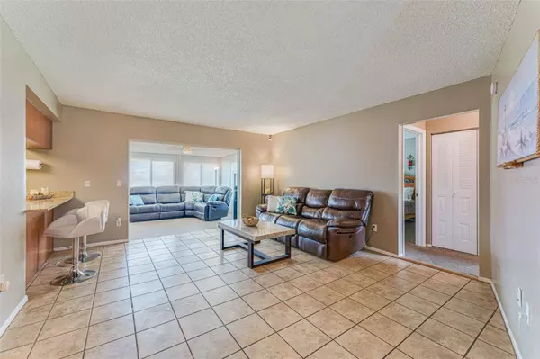 2568 COUNTRY GROVE BLVD, Palm Harbor, FL 34684