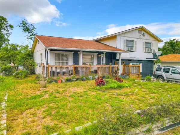 6127 SELLINGER LN, Orlando, FL 32808