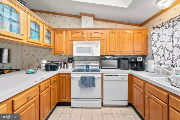 3306 JONQUIL LN, Middle River, MD 21220