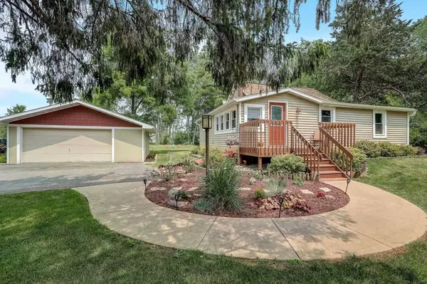 5371 County Road M, Waunakee, WI 53597