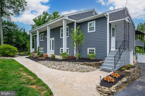 5 MILLER DR, Sewell, NJ 08080