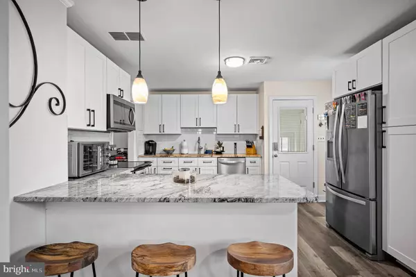 5 MILLER DR, Sewell, NJ 08080