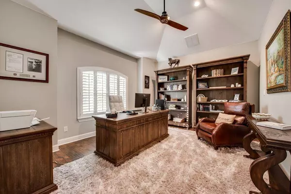 1010 The Shores Drive, Corsicana, TX 75109