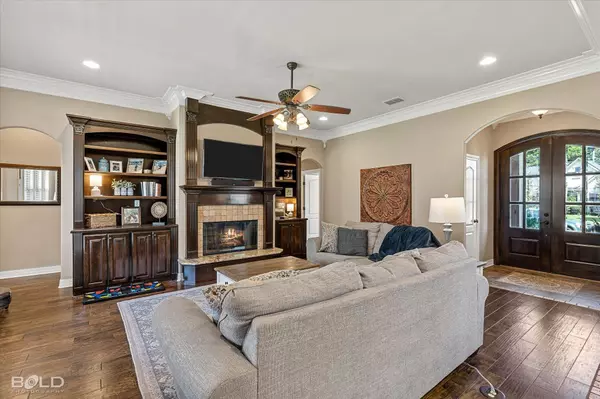 801 Entrada Street, Bossier City, LA 71111