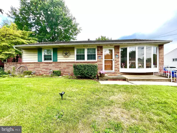 1225 BURLINGTON AVE, Woodbury, NJ 08096