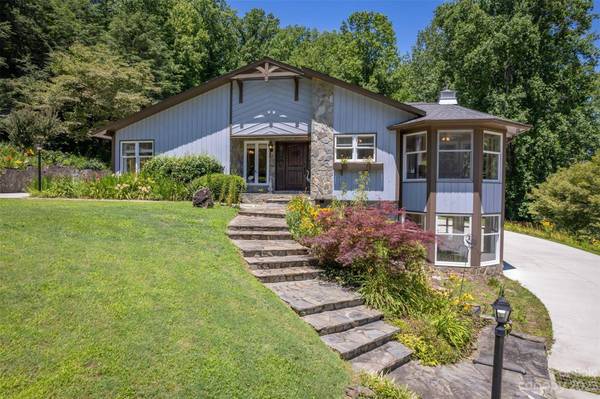 225 Morgan RD N, Landrum, SC 29356