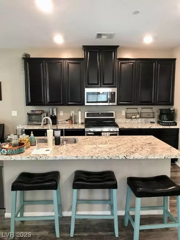 6434 Silver Estates Avenue, North Las Vegas, NV 89086