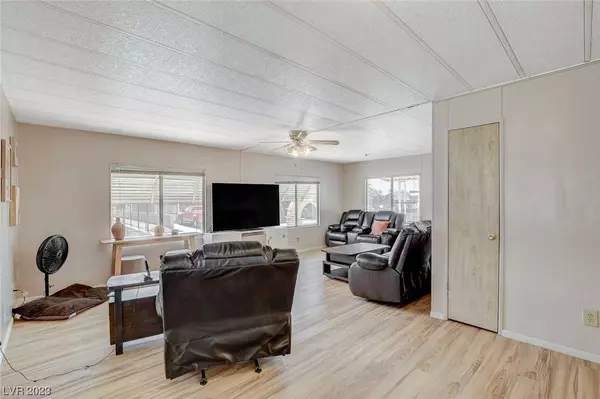 3343 Jewel Cave Drive, Las Vegas, NV 89122