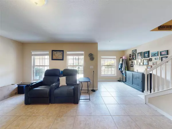 4273 REGAL TOWN LN, Lake Mary, FL 32746