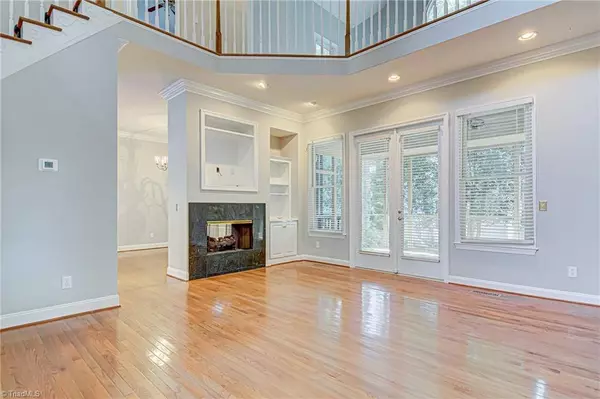 54 Kinglet CIR, Greensboro, NC 27455