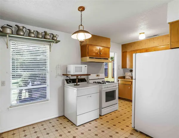 937 Rancho Drive, Mesquite, TX 75149