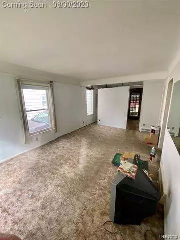 3337 Croissant Street, Dearborn, MI 48124