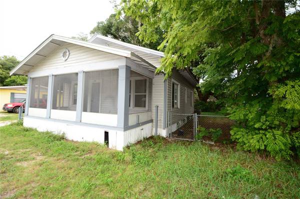 2908 SAINT JOHNS AVE, Palatka, FL 32177