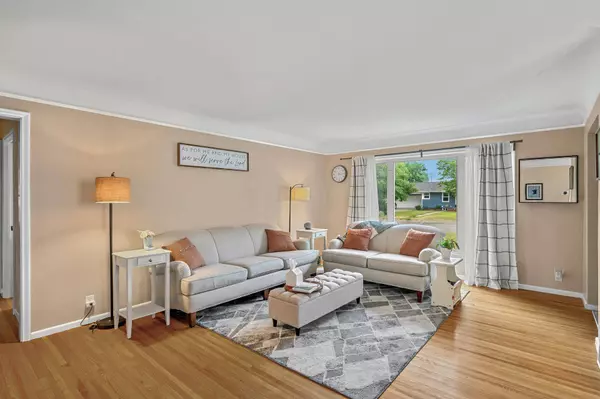 3718 Rhode Island AVE S, Saint Louis Park, MN 55426