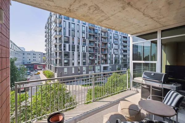 215 10th AVE S #322, Minneapolis, MN 55415