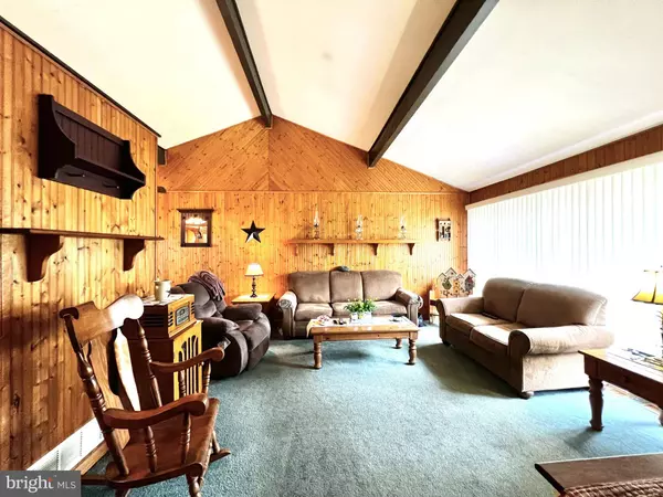 1225 BURLINGTON AVE, Woodbury, NJ 08096