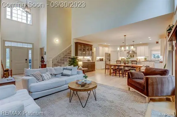 5836 CIDER MILL Drive, Fenton, MI 48430