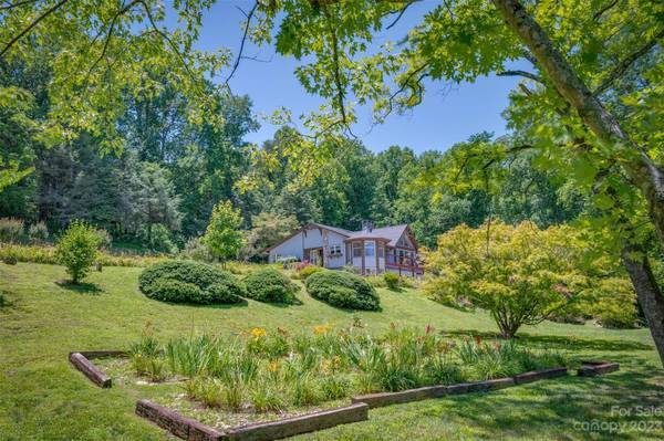 225 Morgan RD N, Landrum, SC 29356