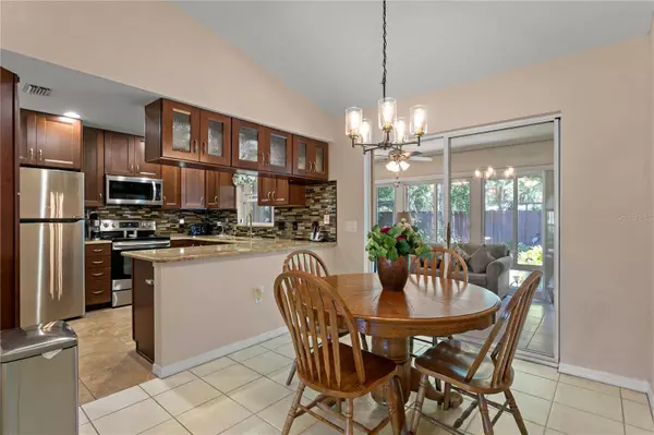 7542 42ND CT E, Sarasota, FL 34243