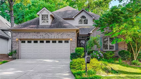 54 Kinglet CIR, Greensboro, NC 27455