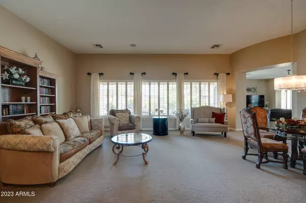 726 E Joseph Court, Gilbert, AZ 85295