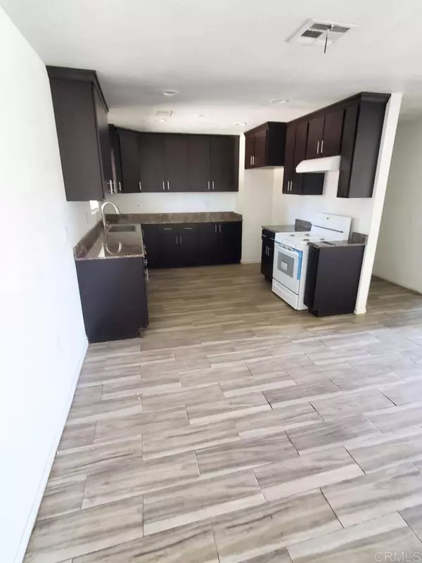 224 H ST, Brawley, CA 92227