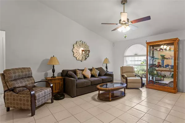 7542 42ND CT E, Sarasota, FL 34243