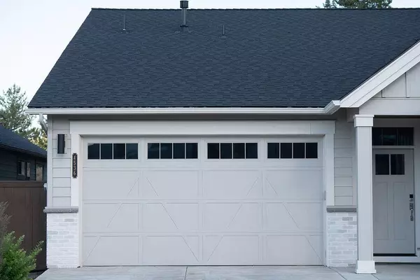 4536 SW 36th St, Redmond, OR 97756