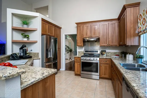 5801 Appaloosa PL, Rocklin, CA 95677