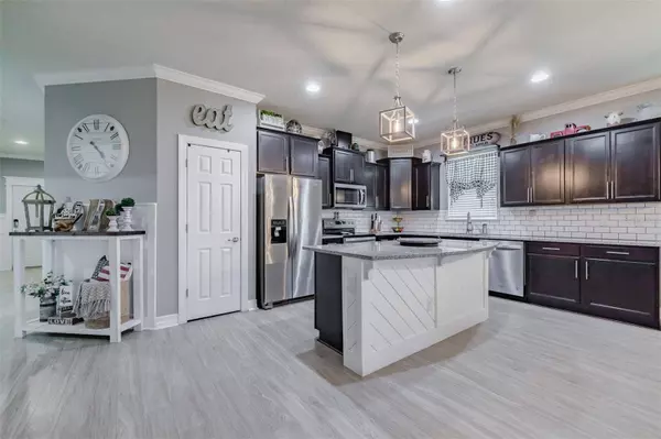 9111 GRANT LINE LN, Riverview, FL 33578