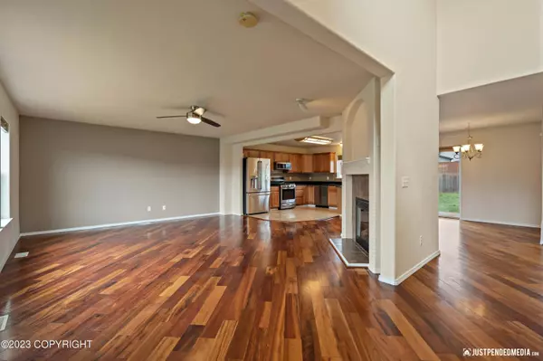 5936 big bend LOOP, Anchorage, AK 99502