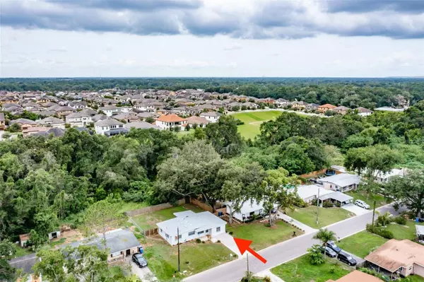 1107 SOUTHSIDE DR, Brandon, FL 33511