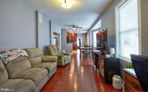 8124 STOW RD, Pennsauken, NJ 08110