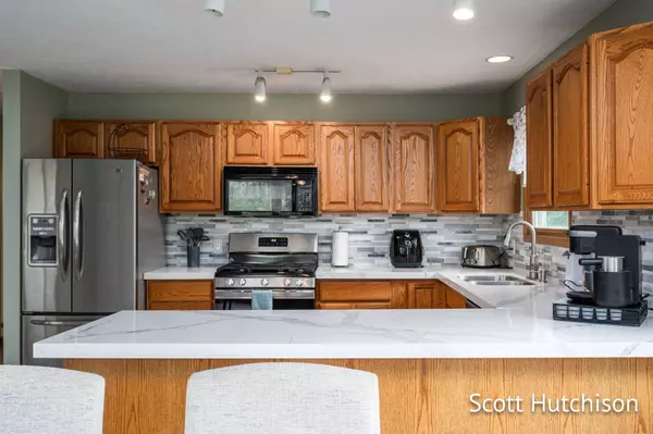 5833 Terrace Park Drive, Rockford, MI 49341