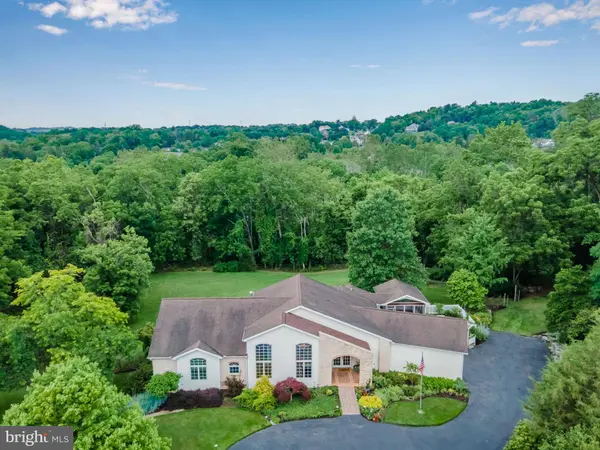 129 FOXFIRE LN, Lewisberry, PA 17339