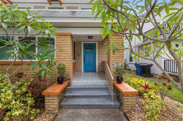 1140 OAK ST NE, St Petersburg, FL 33701