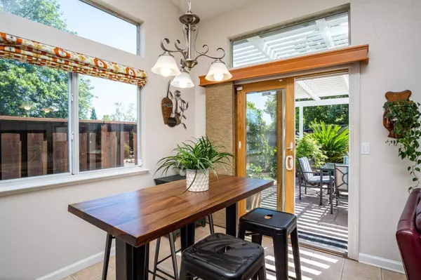 5801 Appaloosa PL, Rocklin, CA 95677