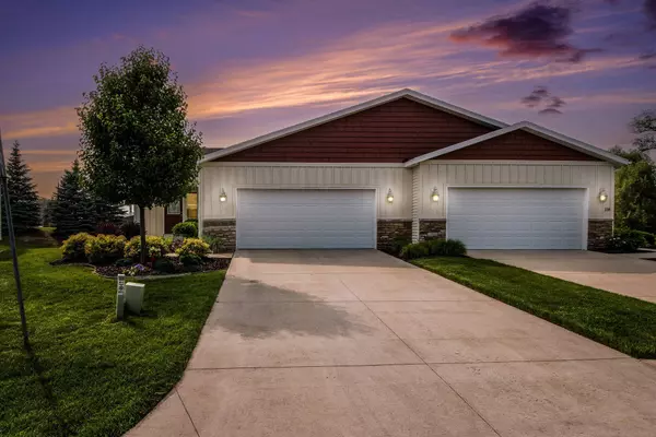 162 Brewer Park SE Circle, Grand Rapids, MI 49548