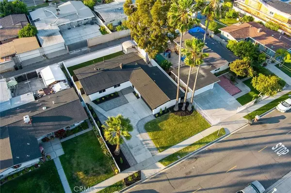 1415 W Dogwood AVE, Anaheim, CA 92801