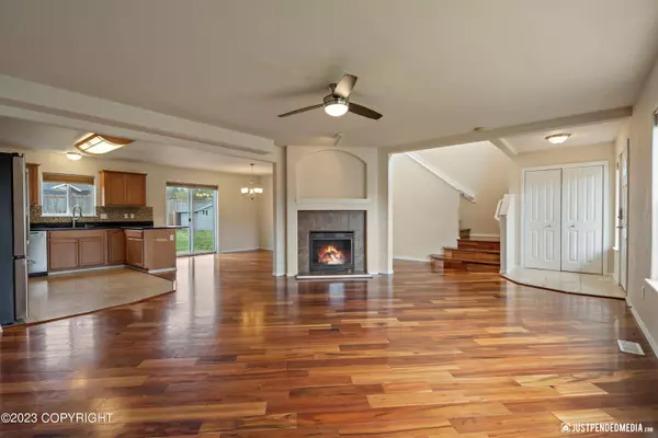 5936 big bend LOOP, Anchorage, AK 99502