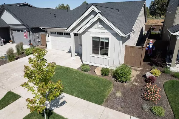 4536 SW 36th St, Redmond, OR 97756