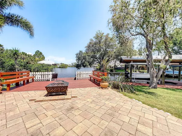 309 CARLYLE BLVD, Ruskin, FL 33570