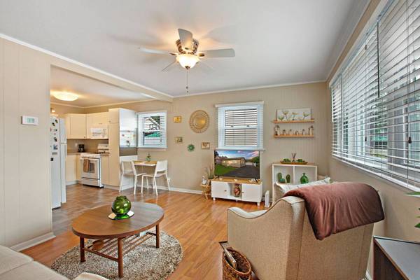 24 N Holly AVE, Fox Lake, IL 60020