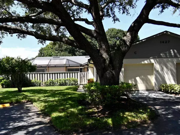 1427 Captains WALK C, Fort Pierce, FL 34950