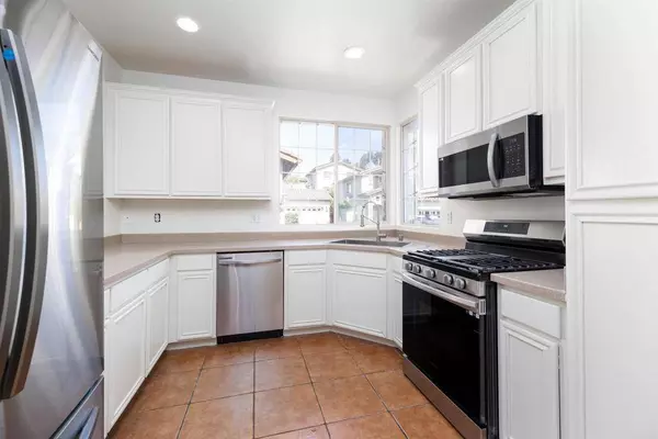 8523 Brian PL, Santee, CA 92071