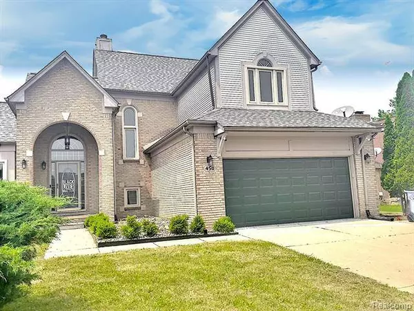 450 CLAIRPOINTE WOODS Drive, Detroit, MI 48215